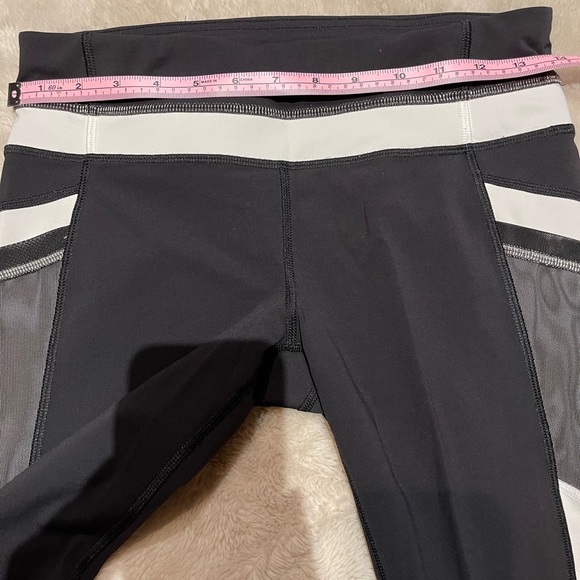 Lululemon crop legging , SIZE 6 - Picture 10 of 10